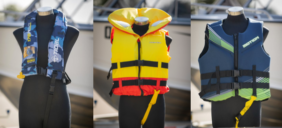 3 lifejackets showing different levels on mannequins